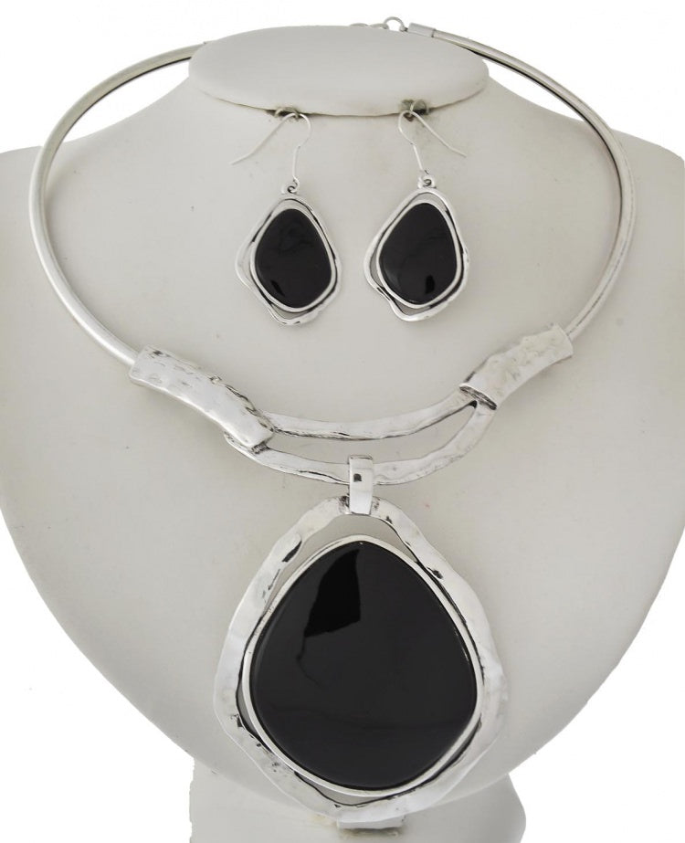 CHOKER BLACK PENDANT NECKLACE SET