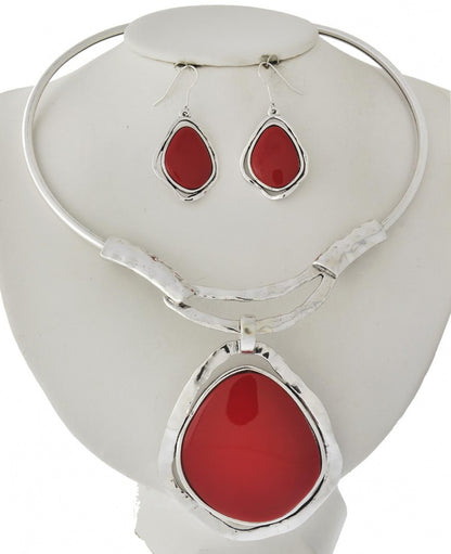 STONE RED PENDANT NECKLACE SET