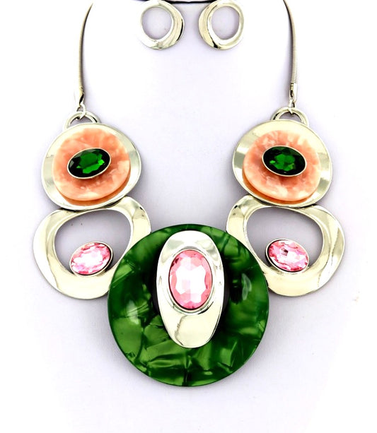 SPIRAL TIME GREEN AND PINK NECKLACE SET
