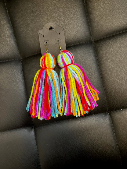 MULTI-COLORED YARN EARRINGS